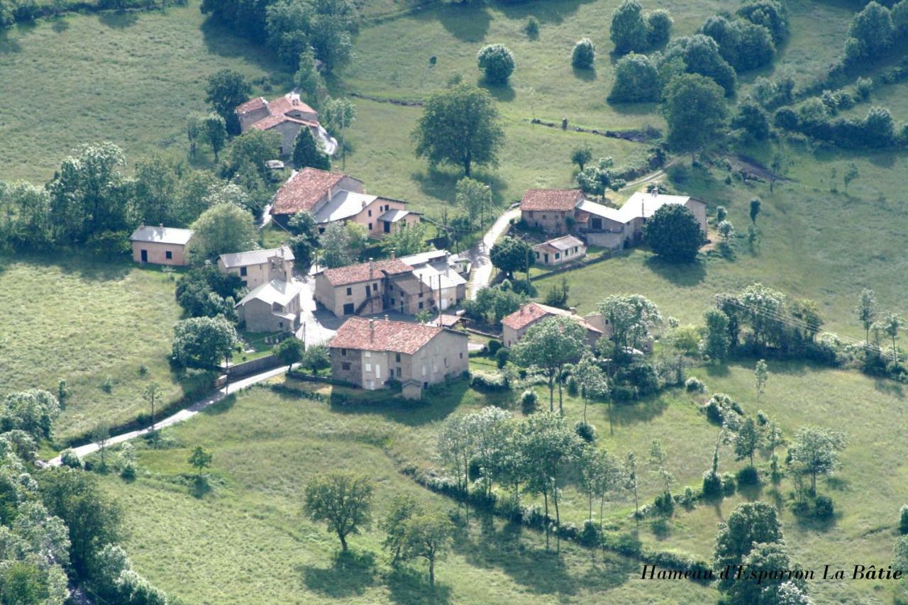 Comme Chez Vous Villa Bayons Kültér fotó